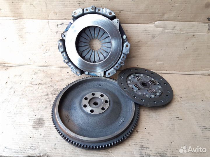Комплект сцепления +маховик Митцубиси Ланцер CB