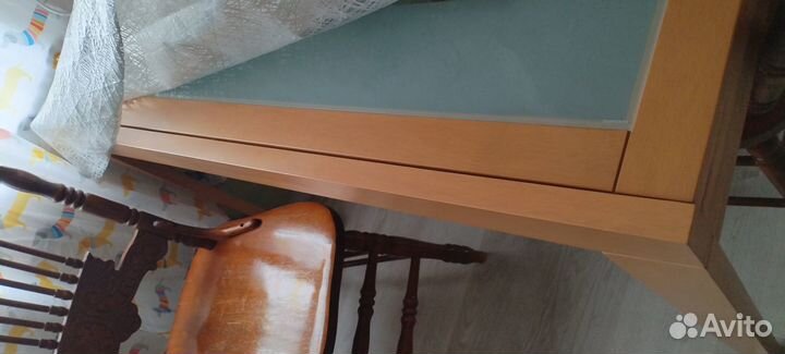 Стол Малайзия обеденный