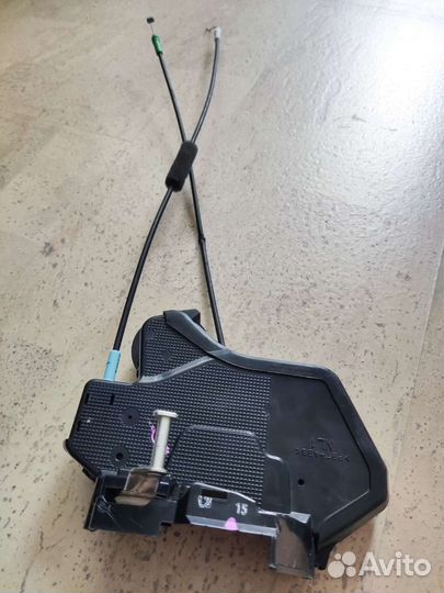 Зеркало правое Toyota Hilux