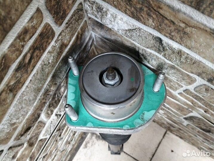 Амортизатор подвески Land Rover Range Rover Sport