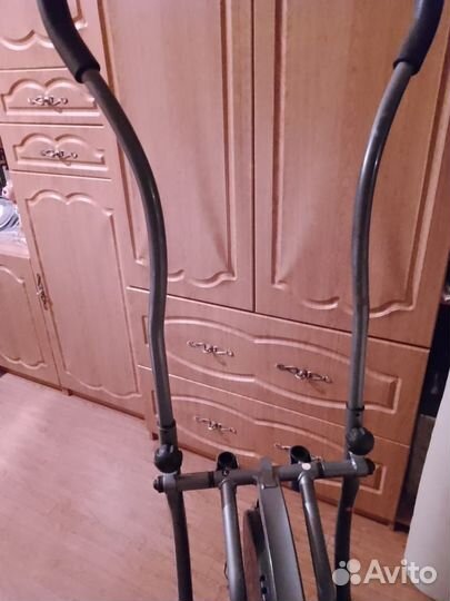 Эллиптический тренажер Body Sculpture BE-5920HX