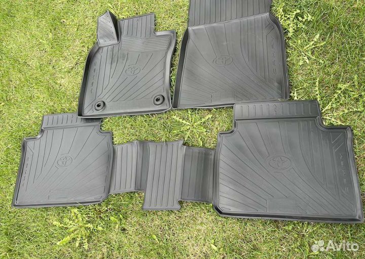 Коврики оригинальные Toyota Camry v70