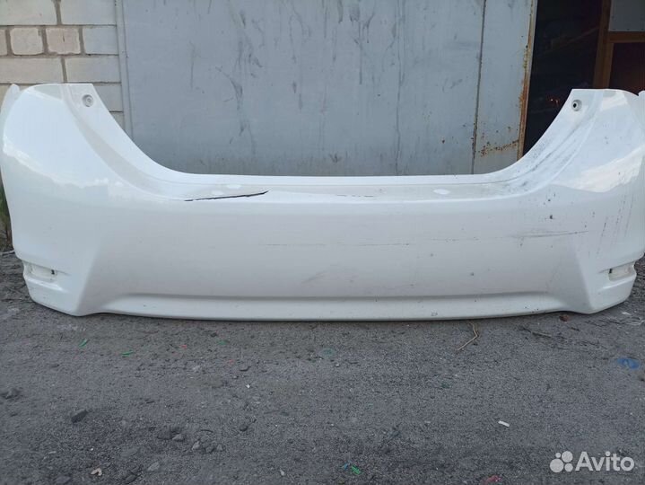 Продам бампер тойота королла