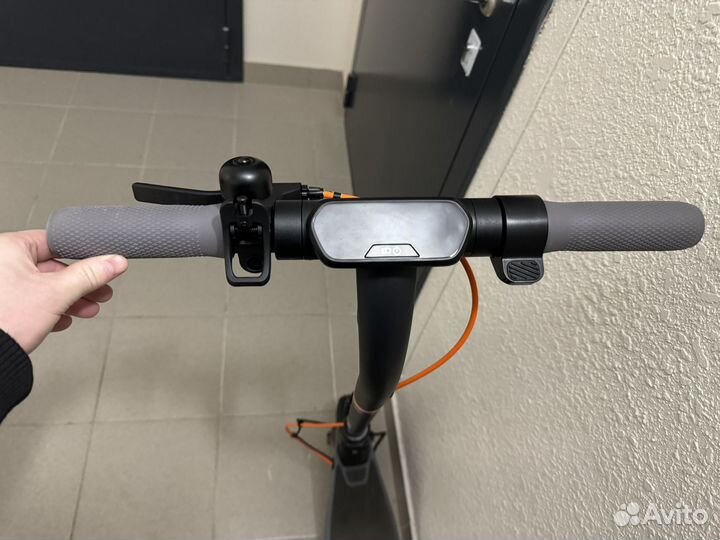 Самокат взрослый электрический Ninebot