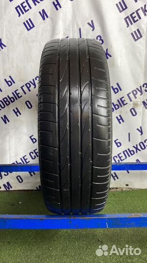 Bridgestone Dueler H/P Sport 215/60 R17