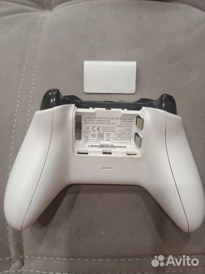 Геймпад xbox One s