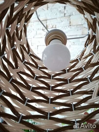 Продам стильный подвесной светильник