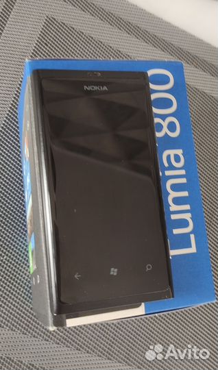 Nokia Lumia 800, 16 ГБ