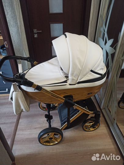 Продам детскую коляску 2 в 1