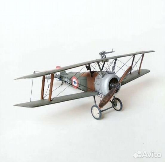 Модель истребителя Sopvith 2F1 Camel