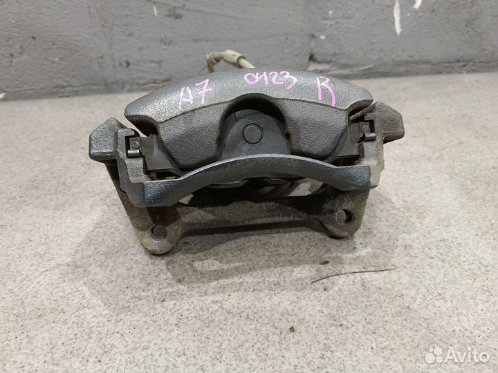 Передний правый суппорт для 1.8 Skoda Octavia A7