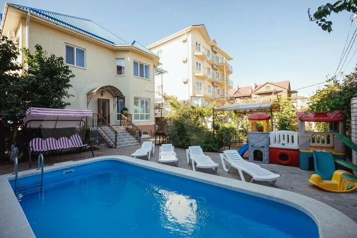 Гостиница, 380 м²