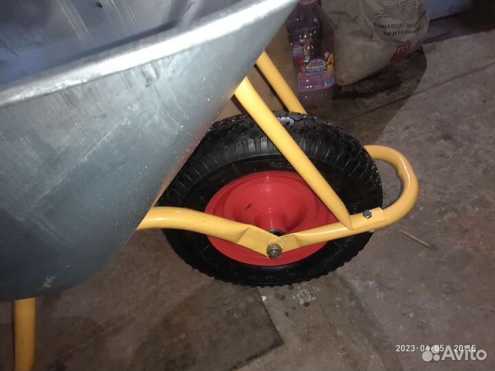 Тачка садовая