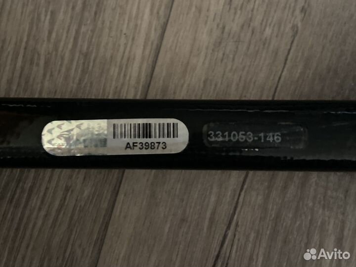 Сломанная клюшка easton synergy HTX