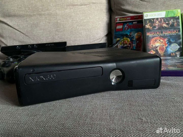 Xbox 360 Slim