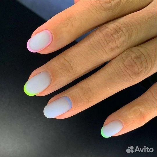 Маникюр и педикюр