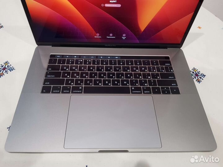 Ноутбук Apple macbook pro 15 2017, 240 циклов