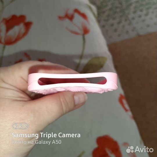 Чехлы на телефон