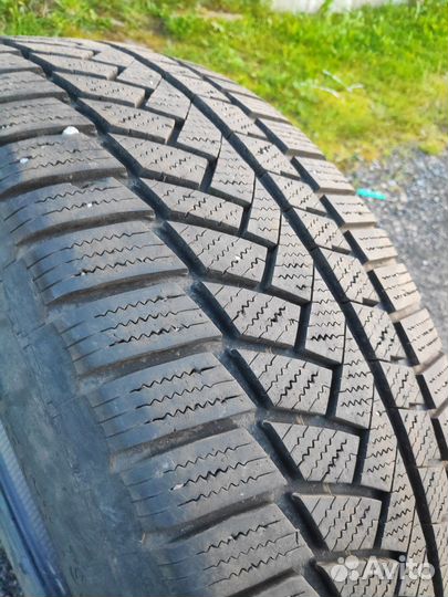 Continental WinterContact TS 850 P 235/55 R20 105V
