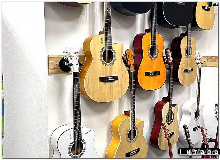 Акустическая гитара белучи