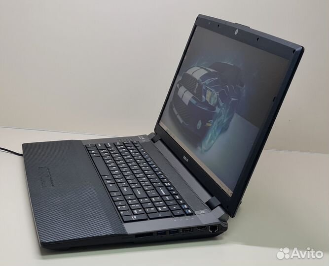 Большой ноутбук 17