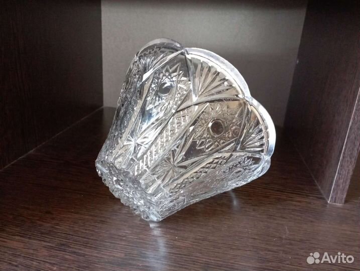 Хрустальная ваза