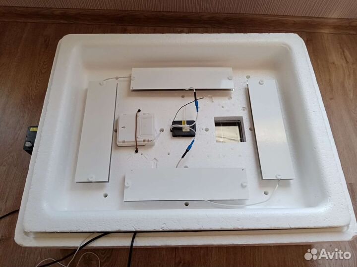 Инкубатор несушка