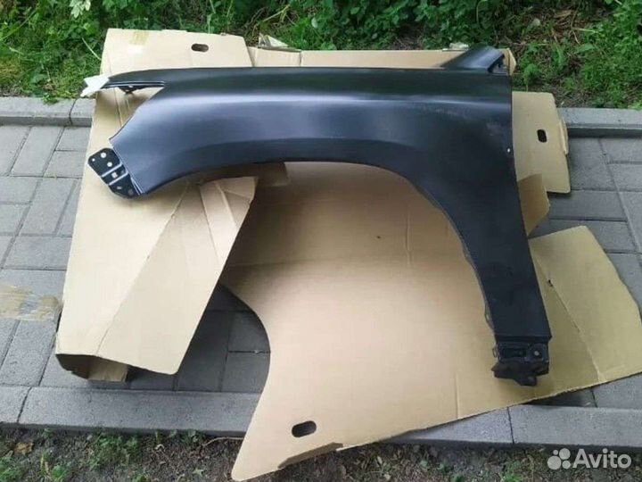 Крыло Toyota land cruiser 200 2015+