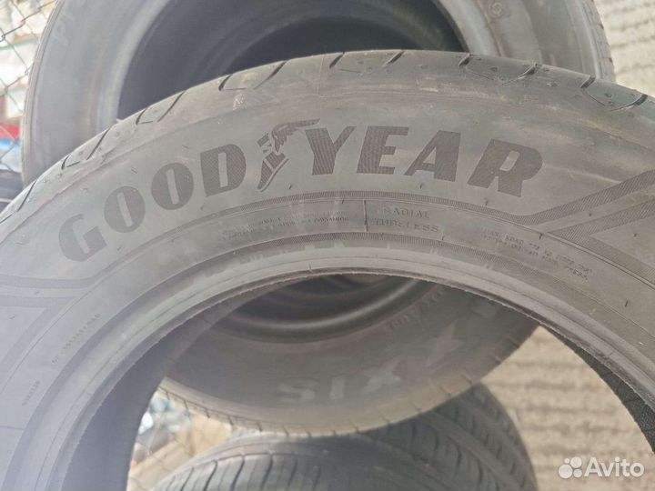 Goodyear EfficientGrip 2 SUV 225/60 R17 99H