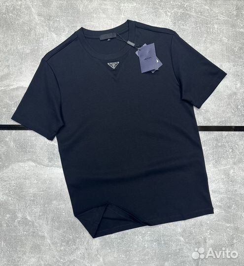 Футболка Prada