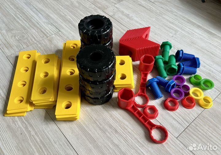 Конструктор пластиковый большой