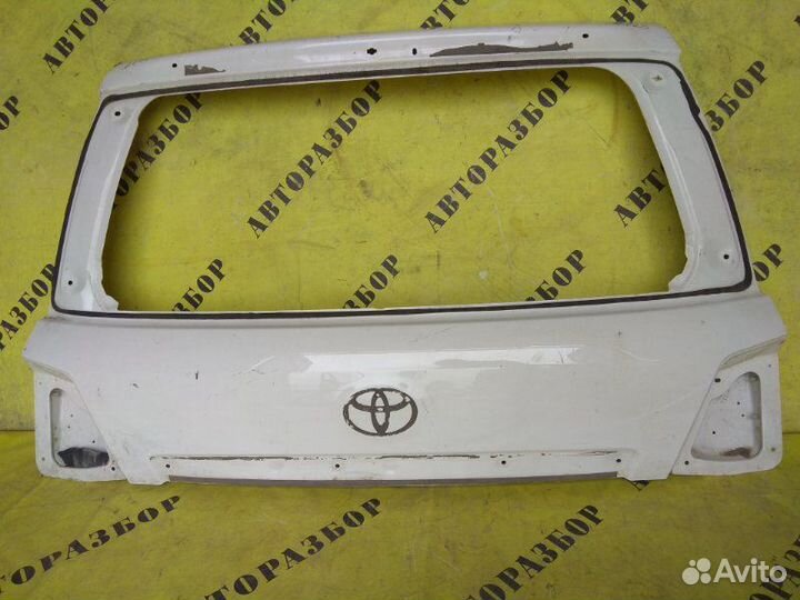 Крышка (дверь) багажника Toyota Land Cruiser 200