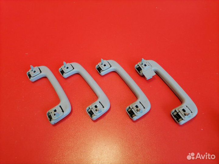 Ручка потолочная внутренняя Mitsubishi Lancer CY3A