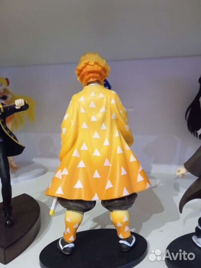 Фигурка аниме Дзеницу Клинок рассекающих демонов