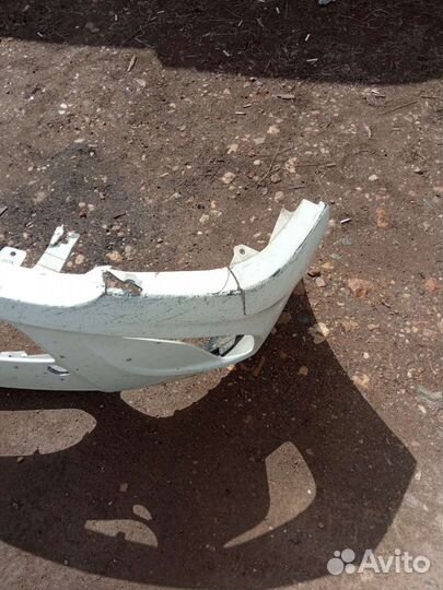 Передний бампер на hyundai solaris 2011