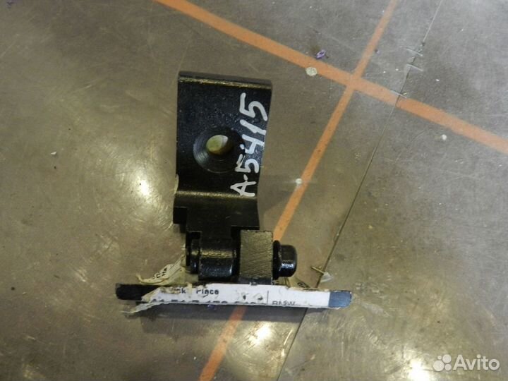 Петля двери передней левой - BMW X3 F25