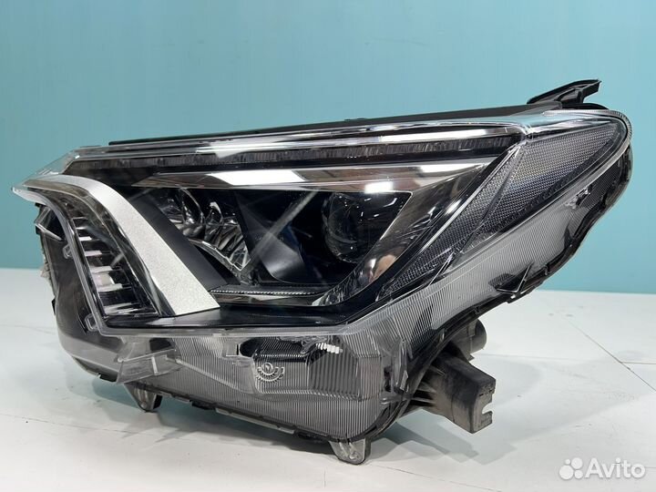 Фара левая в сборе LED Toyota RAV4 CA40 2015-2019