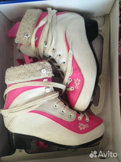 Коньки фигурные,утеплённые