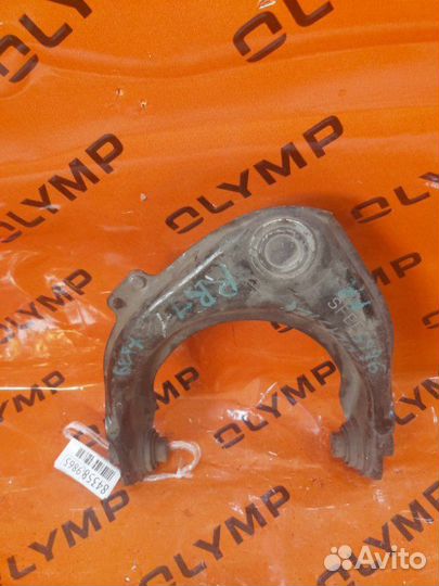 Рычаг верхний передний правый Honda Odyssey RB1