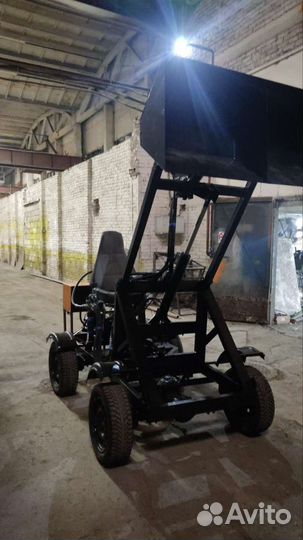 Мини-погрузчик 