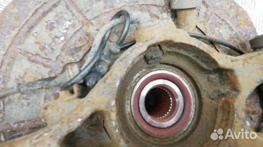 Ступица задняя левая land rover range rover sport