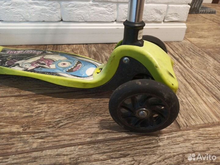 Самокат детский трехколесный