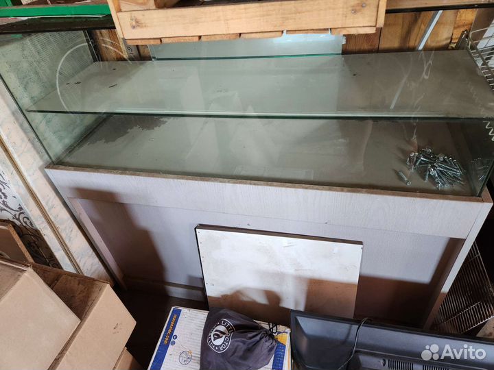 Торговое оборудование для магазина