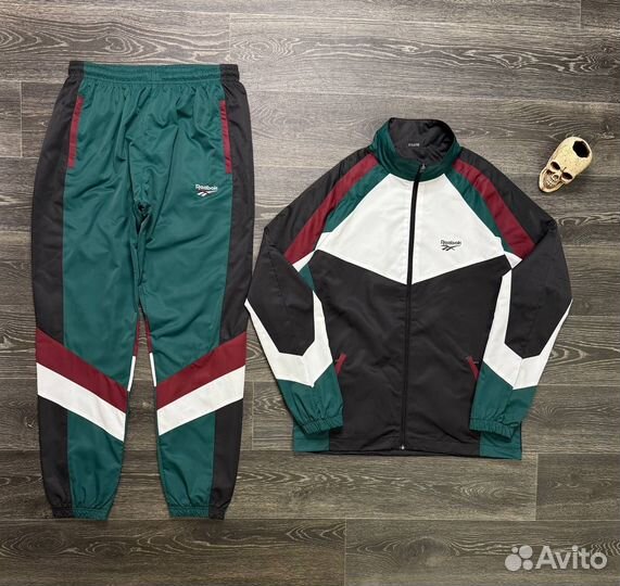 Спортивный костюм reebok