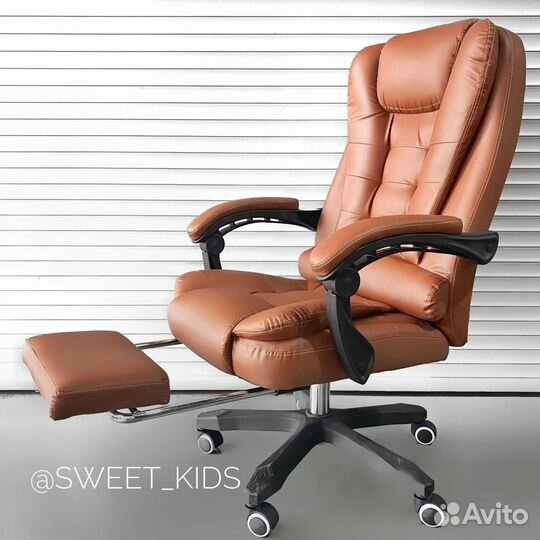 Компьютерное игровое кресло геймерское с массажем