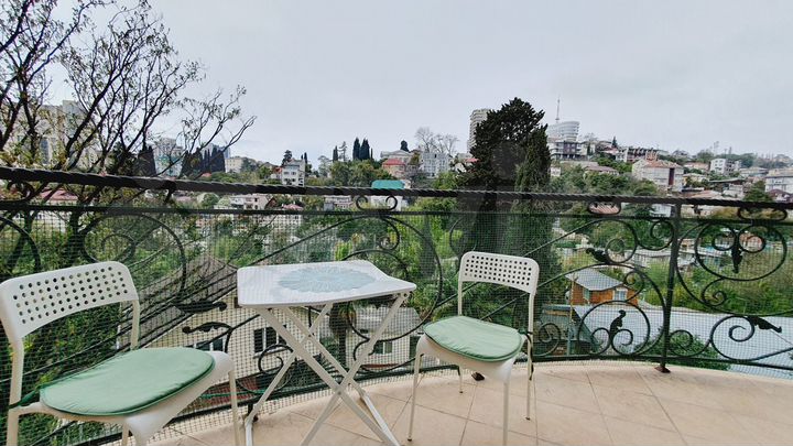 2-к. квартира, 55 м², 3/9 эт.