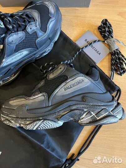 Женские кроссовки Balenciaga Triple S