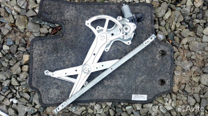 Стеклоподъемник передний правый Toyota Camry V40