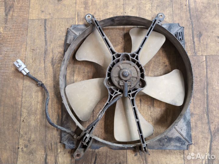 Вентилятор радиатора Toyota Corona 1992-1998