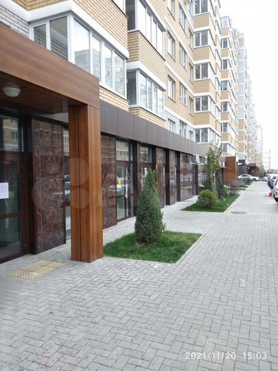 Продаю сданное в аренду помещение